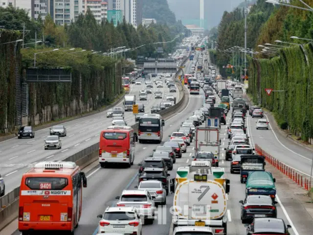 高速道路一部渋滞緩和...ソウル-釜山間5時間10分