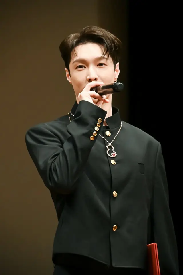 【イベントレポ】「EXO」LAY（張芸興/チャン・イーシン）、最優秀主演男優賞受賞！“アイドルは演技ができない”は過去の話「きょう、ここに立っているのはアイドルであり、俳優でもある張芸興です！」4