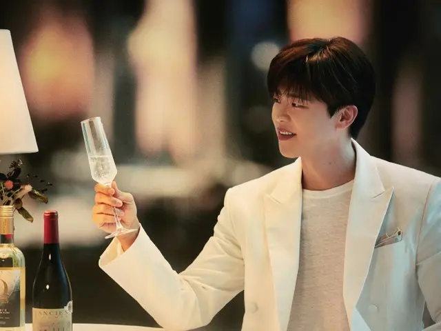 樸志效粉絲演唱會門票5分鐘內售罄…證明了他的票房號召力。