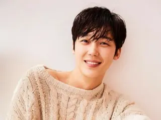 演員尹鐘勳被任命為韓中日國際書法交流展大使，主持開幕典禮。