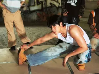 東方神起成員允浩（U-KNOW）的首張正規專輯在日本大獲成功…榮登專輯榜榜首。