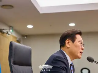 李明博總統的支持率「下降」…48%的韓國民眾認為檢方放棄「大藏洞案」上訴的做法「不妥」。