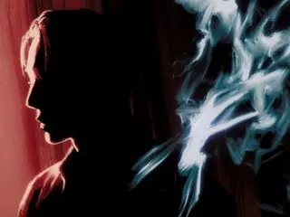 ATEEZ成員San發布個人單曲《Creep》MV，營造出引人入勝的氛圍