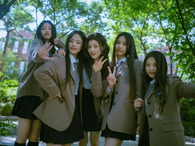 NewJeans 的歌曲《Ditto》在日本唱片工業協會 (RIAJ) 串流服務平台上獲得三白金認證…這是韓國流行女團的首次獲此殊榮。