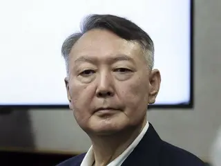 韓國前總統尹錫悅宣布「緊急戒嚴令」已經過去一年——韓國報紙評論道：「那天做出的選擇至今仍是一場悲劇」。