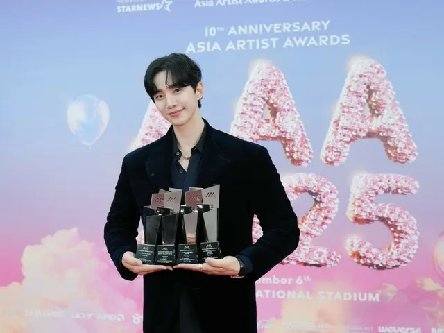 李俊昊（2PM）在「AAA 2025十週年紀念」頒獎典禮上獲得四項大獎……作為主持人，他的表現令人印象深刻。