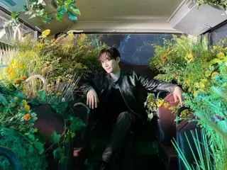 《2PM》李俊昊在充滿植物的空間裡從性感到可愛