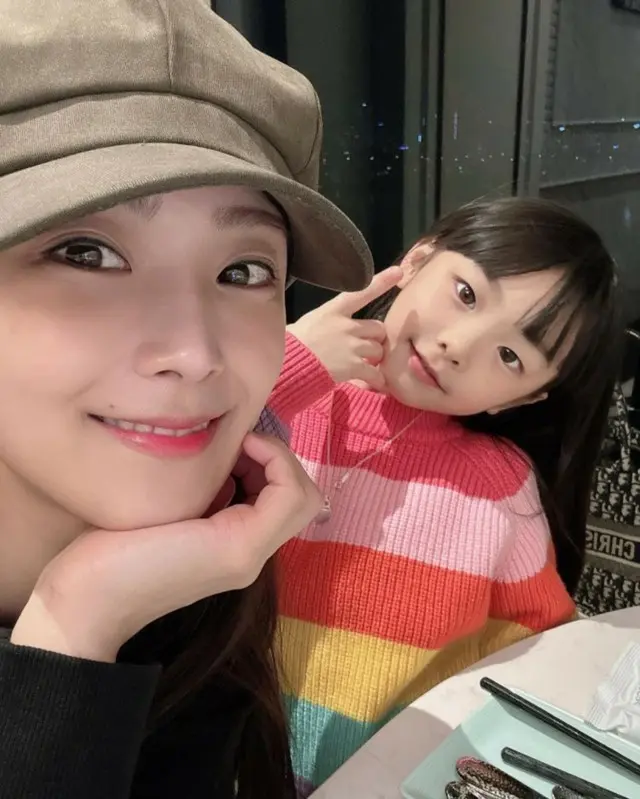 ソユル（元CRAYON POP）、かわいい娘自慢…”ママそっくり”血は争えない