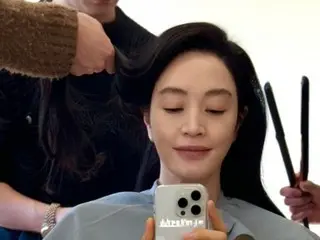 演員金惠秀即使化妝也像女神一樣