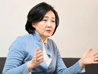 前朝野代表李洛淵和李俊錫會聯合起來嗎？ …前中小企業創投部長官 Park Young-sun：「沒錯，新政黨預計將擁有約 20 至 30 個席位。」- 韓國