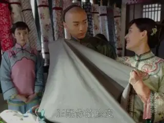《現在的國劇》《月上花開》第31集，週瑩和沈星燕因為棉布賣不出去而煩惱=劇情簡介/劇透