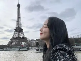 「BLACKPINK」JISOO 獨立後更美…閃耀巴黎的美麗