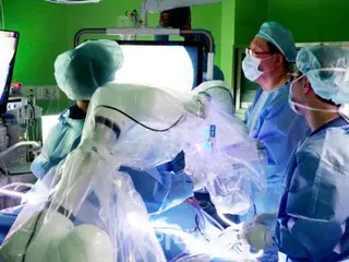 利用斗山機器人技術的機器人輔助膽囊切除手術成功 = 韓國