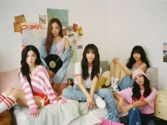 《Apink》今日（19日）推出紀念出道13週年的粉絲歌曲《Wait Me There》