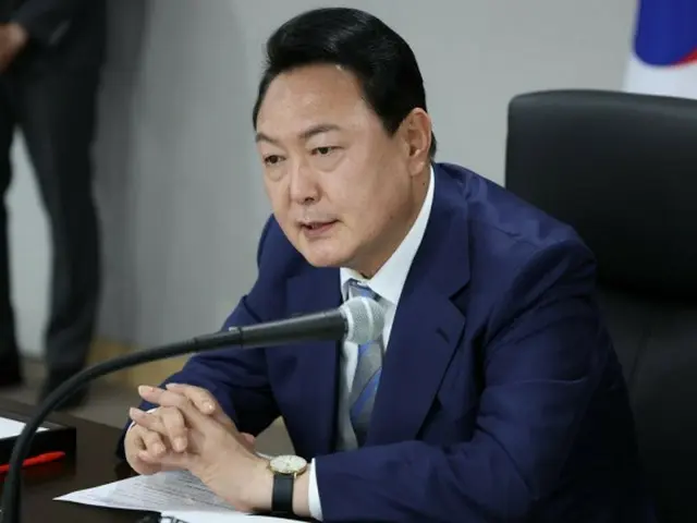 韓國民主黨：「我們希望尹錫映總統和李在明議員之間的會面能夠反映大選中人民的意願……就好像答案還沒有決定一樣。」 ' - 韓國