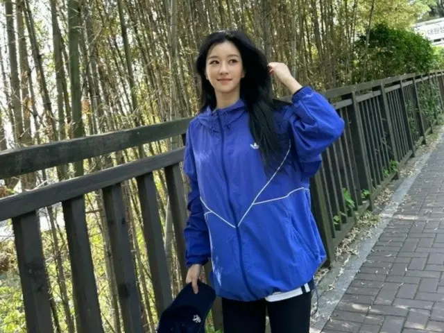 「煤氣燈爭議3年後」女演員徐藝智「再走走」…最近穿著運動裝露出燦爛笑容的照片