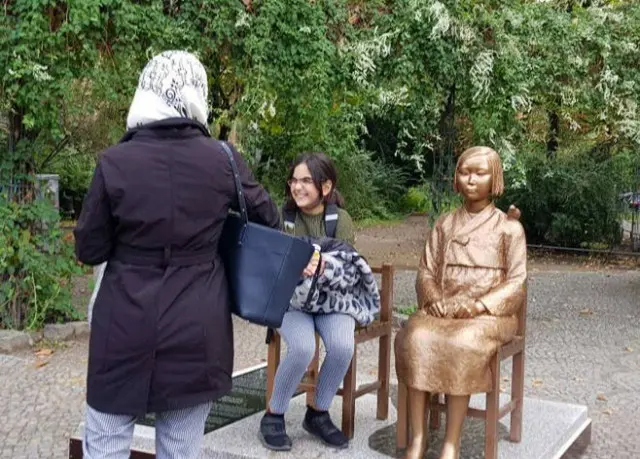 ベルリン市長が日本外務省に「慰安婦像の撤去」を示唆…在独韓国団体「圧力に屈している」