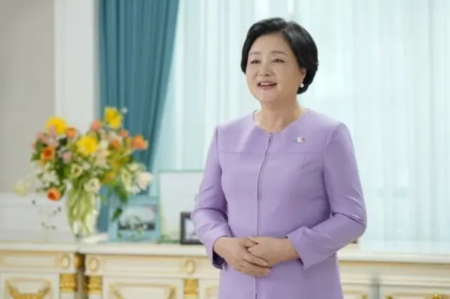韓国の前大統領夫人が「告訴」…「豪華外遊」攻勢に対し “直接対応”