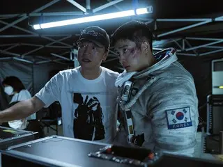 科幻大片《THE MOON》首個製作影片發布，其中也收錄了都暻秀（EXO 的 DO）的採訪