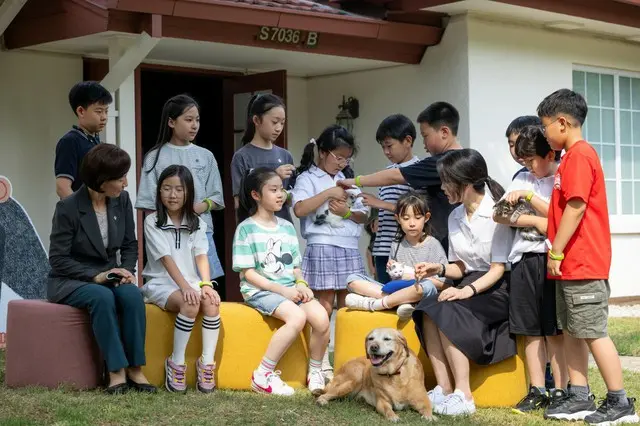 韓国大統領夫人、子ども環境・生態教育館の開館式に出席…ペット保護の重要性を訴える