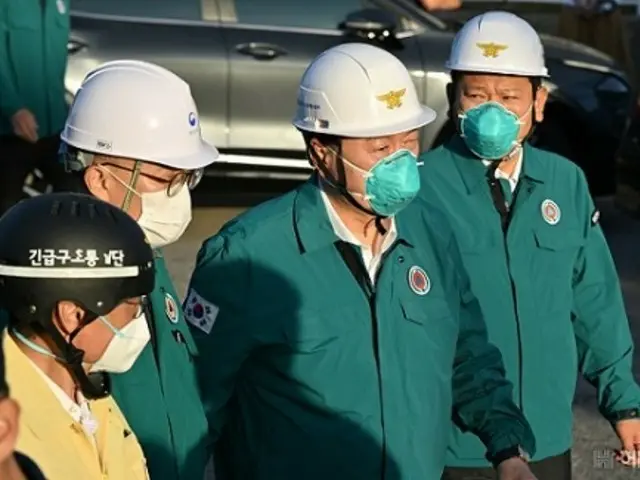 尹錫烈總統視察華城市工廠火災現場並進行緊急視察 = 韓國
