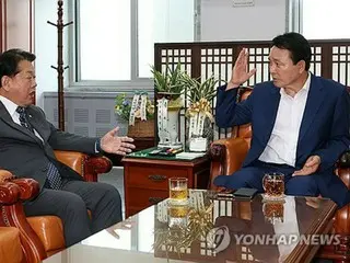 韓國執政黨就評論中的“韓美日同盟”一詞道歉，將其更正為“安全合作”