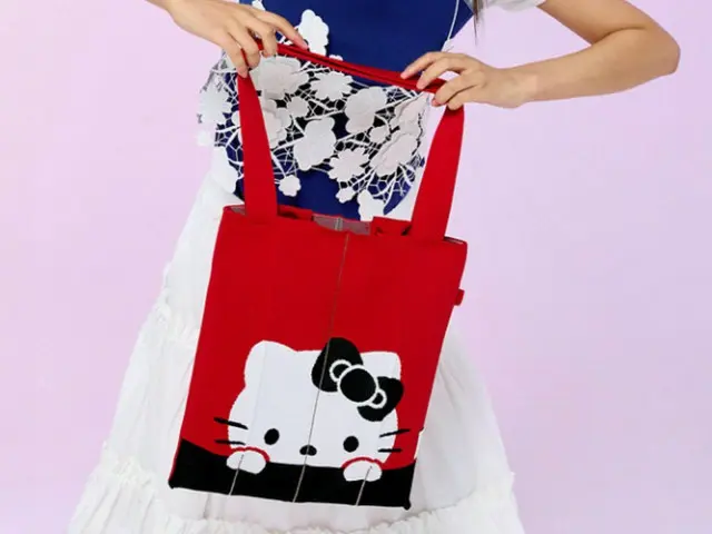 Joseph & Stacey 與 Hello Kitty 合作發售限量版包款 = 韓國