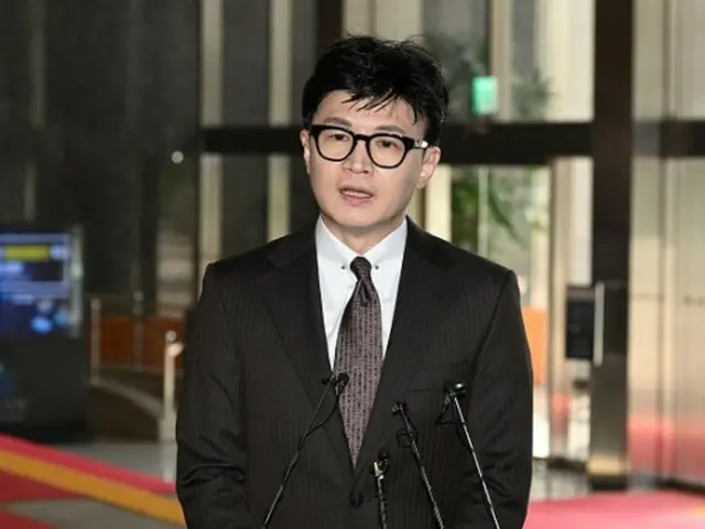 人民力量代表韓東勳表示：「我們黨員團結一致，阻止《私人一級檢察官法》」 - 韓國