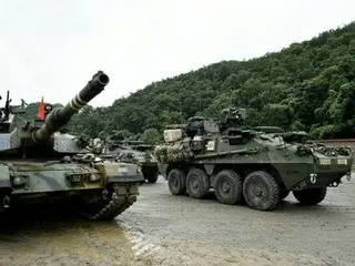 駐韓美軍巡邏隊與韓國軍隊進行聯合火力訓練