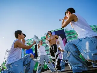 「BTOB」組合「90TAN」恩光與旼赫在WaterBomb仁川2024表現出色...酷炫充滿活力的舞台