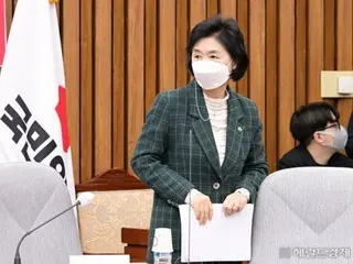 疾病管制與預防局局長池英美 (Eimi Ike) 表示，「新冠疫情將繼續每年發生一兩次…成為流行病的過程」—韓國