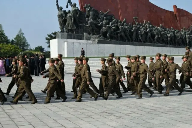 北朝鮮の兵士約3000人がロシアへ…「適応訓練中」と韓国情報機関が分析