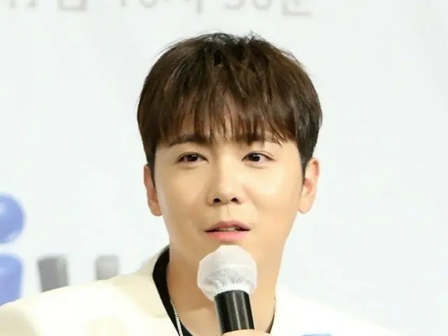 FTISLAND 的 Hongki 在承認因罕見疾病接受手術後，因其化膿性汗腺炎宣傳活動而獲得「年度公關大使獎」。