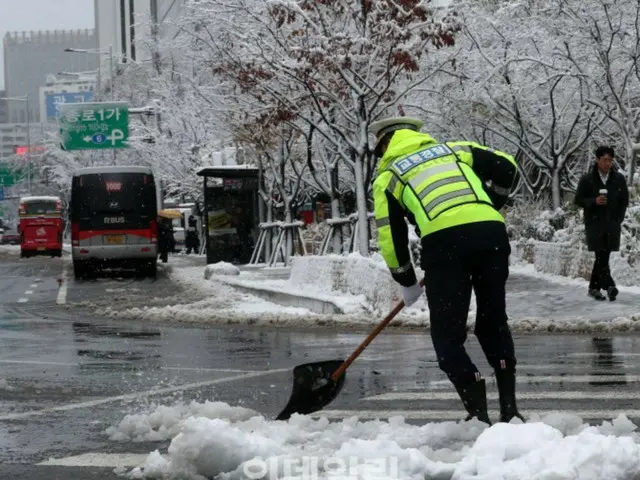 跌倒並與有史以來最嚴重的雪相撞...首爾採取了38起事故行動