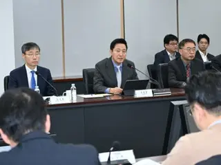 在回答「首爾安全嗎？」的問題時，首爾市長用英語、日語、漢語回答「安全」。