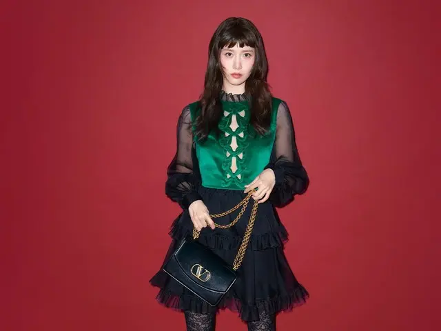 Maison Valentino 任命韓國藝術家尤娜（少女時代）為品牌大使