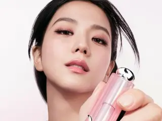 《BLACKPINK》JISOO發布“Dior Beauty”全民潤唇膏宣傳活動…“新一年美爆”