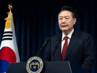 尹錫烈總統逮捕令執行...迅速或完成後逮捕的比例為54.4% vs 不拘留調查或撤回逮捕的比例為44.5% = 韓國民意調查