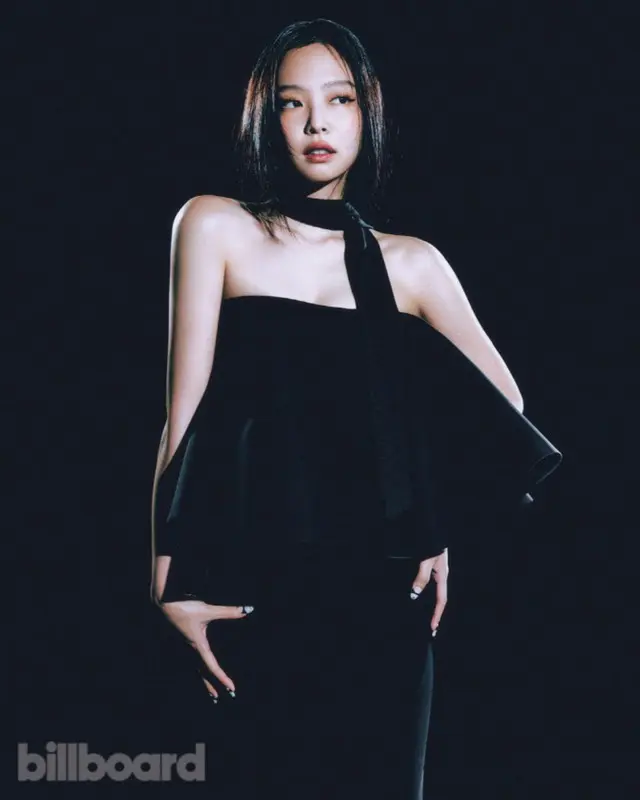 ニューアルバムの準備完了したJENNIE（BLACKPINK）、“完全な人として完成”…グラビアとインタビューを公開