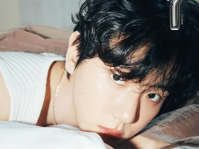 「EXO」BAEKHYUN、グラビア＆インタビュー公開…“いつも待たせるだけみたいで、ファンに申し訳ない気持ち”01