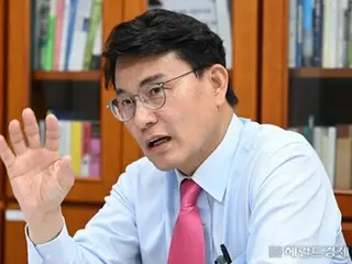 國民力量黨現任議員尹相尚表示，「民主黨必須脫離李在明會長，繼承前總統金大中的精神。」（韓國）