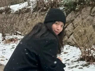 女星申敏兒與男友金宇彬在雪地裡浪漫約會？每天都讓人心動不已的可愛模樣