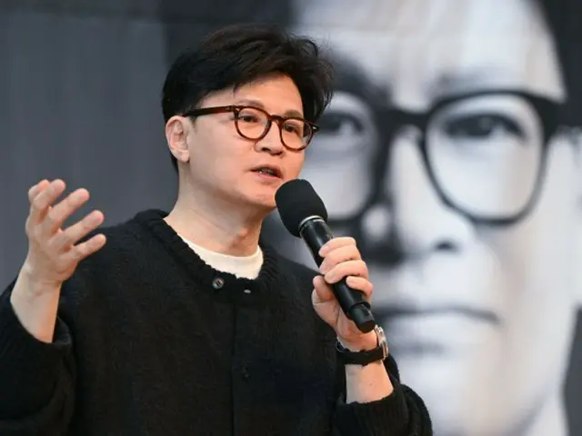 前人民力量黨領袖韓東勳反駁：「缺乏政治經驗？…為什麼只有我一個人指出金正恩妻子的問題？」（韓國）