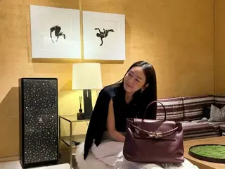 演員崔智友隨著年齡增長而愈發優雅俏皮，是「智友公主」…充滿成熟氣息