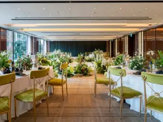 婚禮大廳天花板裝飾材料墜落，造成十人受傷（韓國天安）