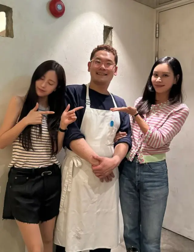 「T-ARA」ヒョミン、コ・ソヨンと美の競演？…「白黒」の隠れた天才食堂でデート