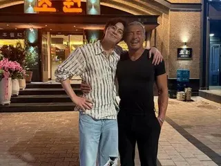 秋山由弘與樸敘俊的親密合照…“他比我有男人氣概”