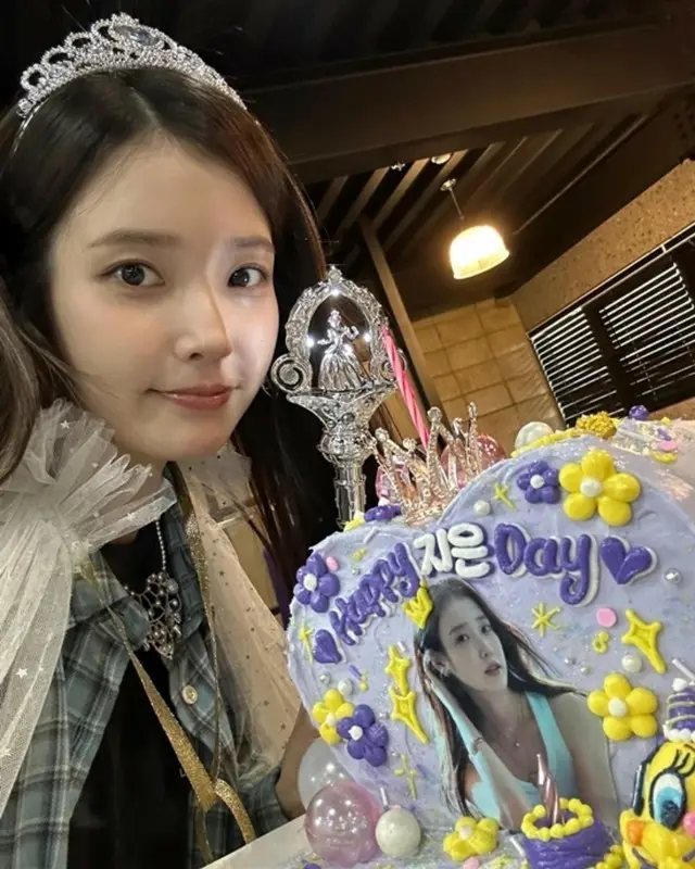 IU（アイユー）、愛らしさ全開1
