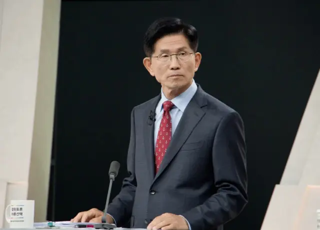 金文洙氏、テレビ討論で李在明氏を痛烈批判「周辺人物の死は多すぎ」＝韓国大統領選