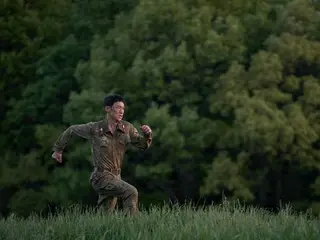 李帝勳自信滿滿的電影《逃脫》首批幕後花絮公開！